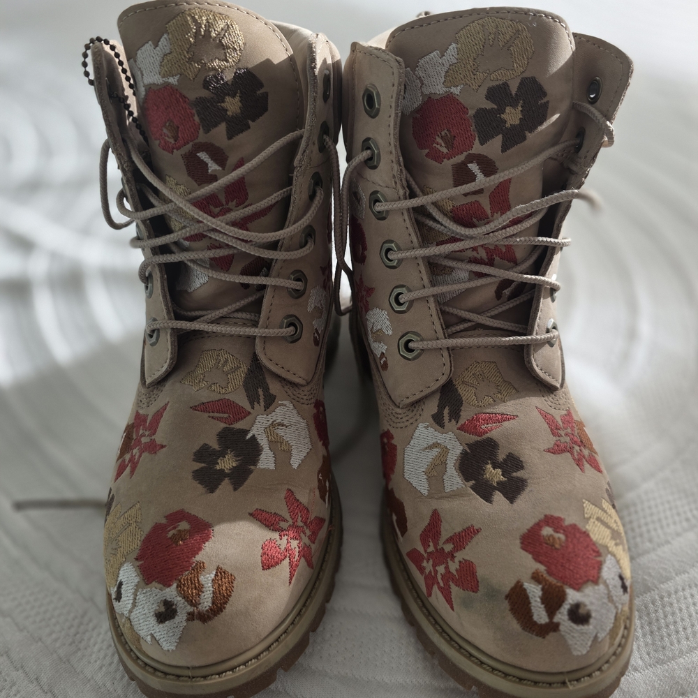 Timberland Floral Embroidered Combat Boots - Tan, Red, Brown, Cream